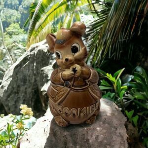 Vintage Royal Sealy Bunny Rabbit Cookie Jar Ceramic Cottagecore Country Kitchen